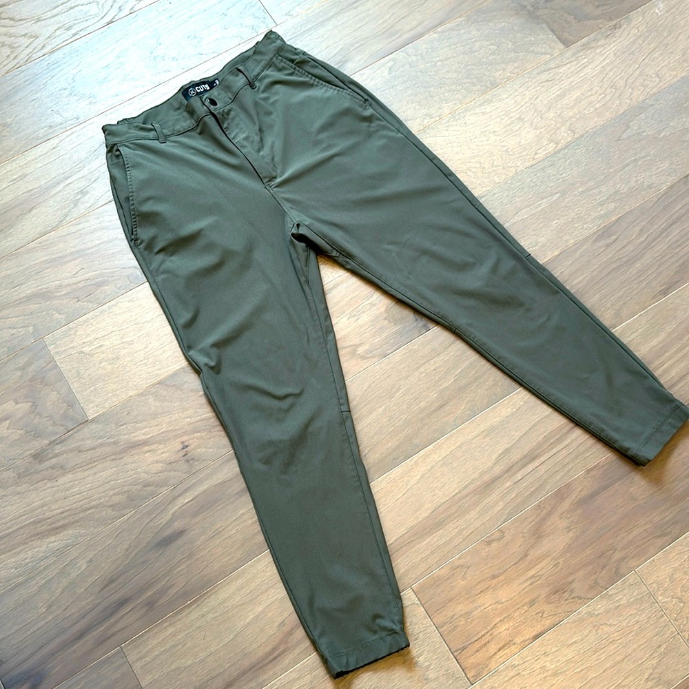 Cuts. AO Jogger. Olive. Large